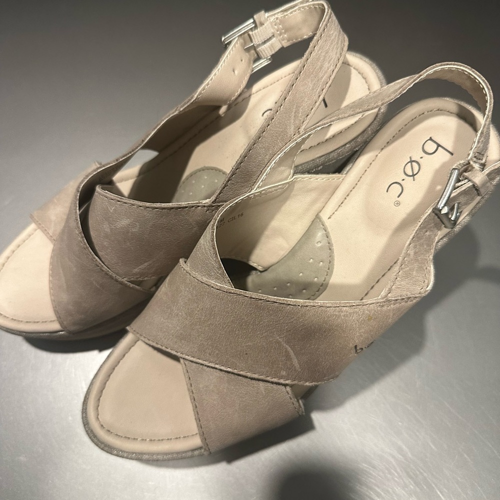 B.O.C gray platform wedge with white bottom. Size 7